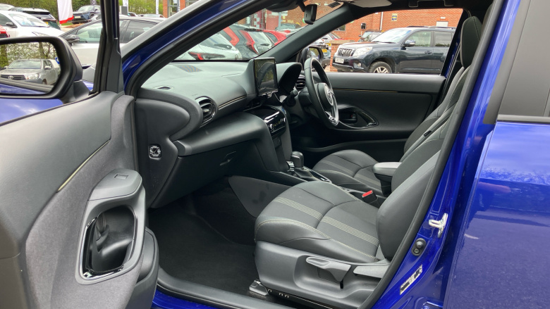 Toyota Yaris Cross 1.5 Hybrid Dynamic AWD 5dr CVT Hybrid Estate